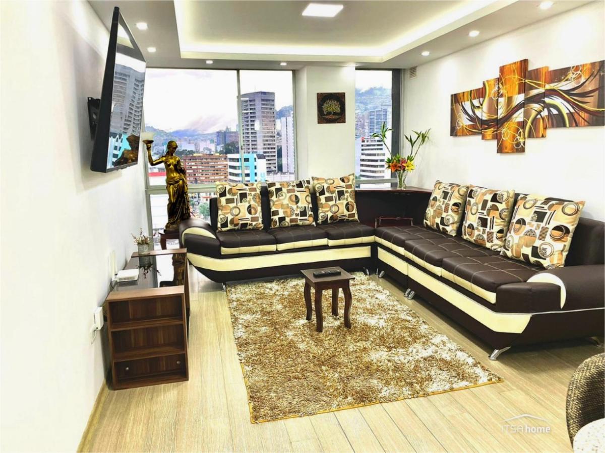 קיטו Itsahome Apartments - Torre Seis מראה חיצוני תמונה