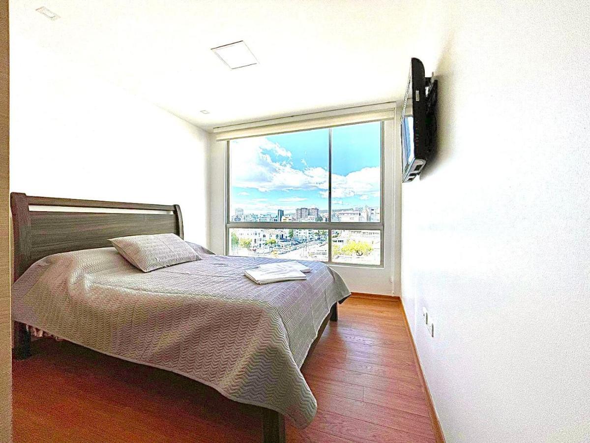 קיטו Itsahome Apartments - Torre Seis מראה חיצוני תמונה